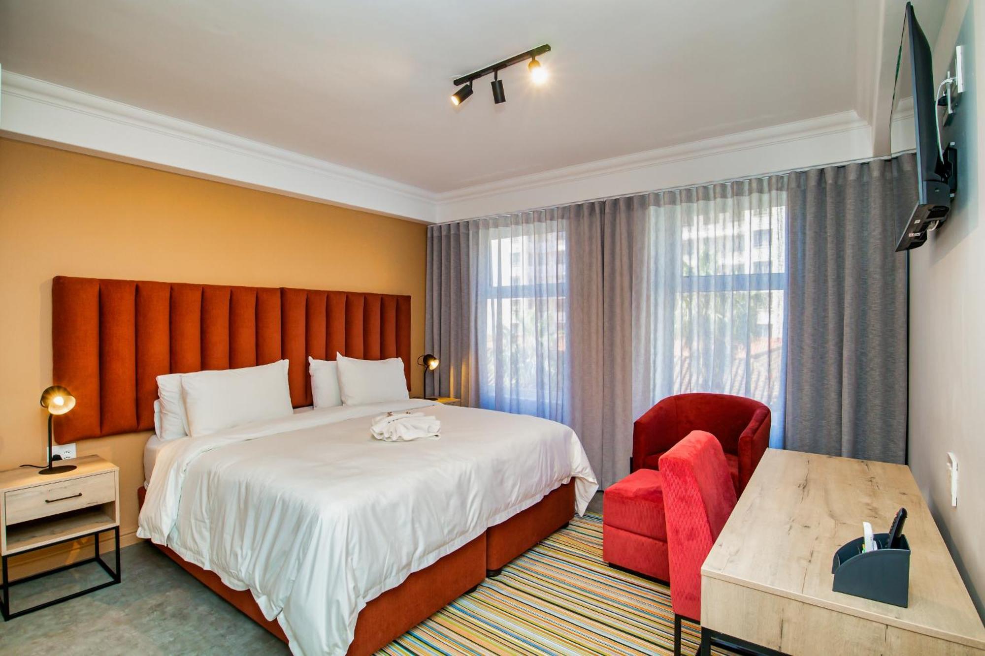 9 On Barrack Hotel Fokváros Kültér fotó