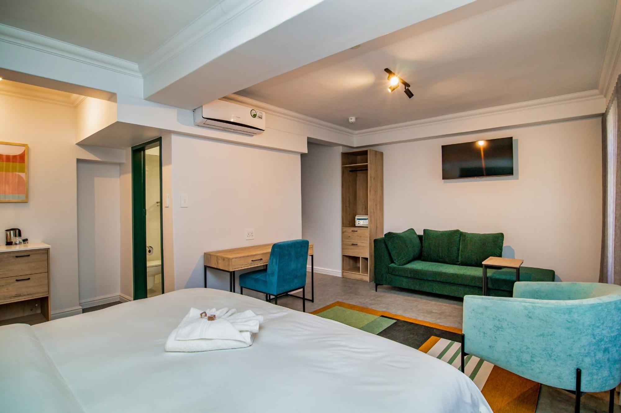 9 On Barrack Hotel Fokváros Kültér fotó